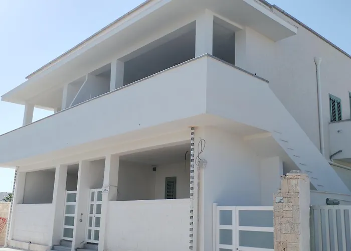 Dimo Dimira-puglia E Salento Apartament