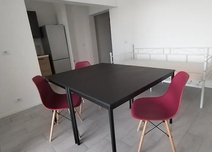 Dimo Dimira-puglia E Salento Apartament